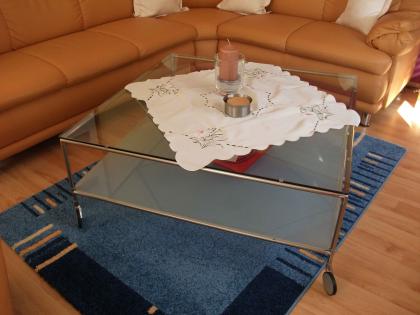 Couchtisch aus Glas quadratisch