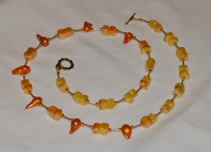 Kette Perlmutt und Perle gelb Handarbeit