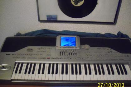 KORG Pa1x gebraucht - TOP ZUSTAND inkl. EMO EXB Board