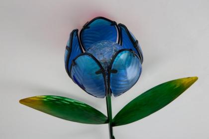 Solar-Tischlampe im romantischen Tiffany-Stil