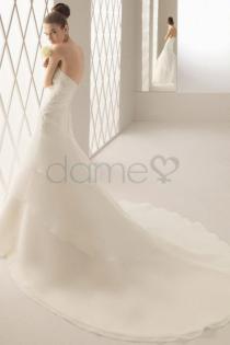 A Linie Organza trägerloses ärmelloses Brautkleid -Dameo. de