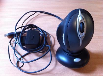 Logitech MX1000 Laser Multifunktionsmaus mit Ladestation USB-Anschluss sehr gu