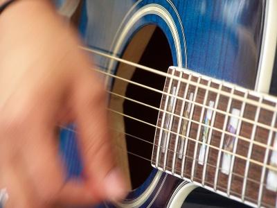 Gitarrenunterricht Kreativ E-Gitarre oder Akustikgitarre lernen