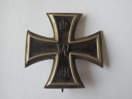 Suche für meine private Sammlung Orden Urkunden Uniformen Dolche Stahlhelme