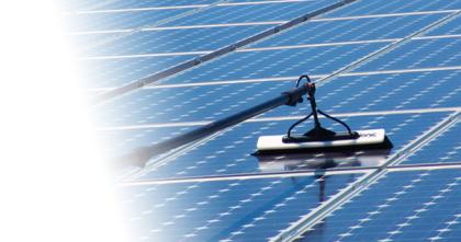 Professionelle Montage Reinigung von Solaranlagen und Photovoltaik