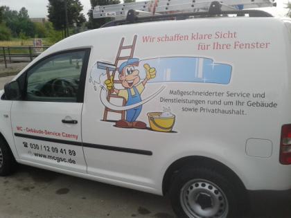 Fenster- Glas- und Schaufensterreinigung Gebäudereinigung