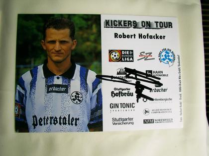 - 2 - Autogramme mit original Unterschrift der Fussballer von den Stgt. Kick