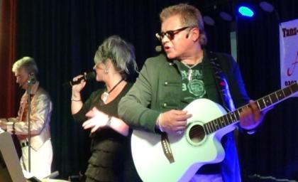 Andy und Lucia deutsch polnische Hochzeitsband